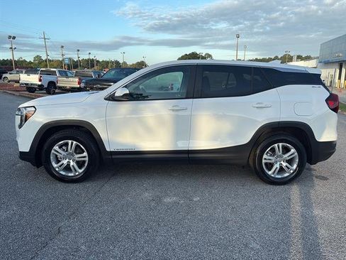 Certified 2024 GMC Terrain SLE image 4