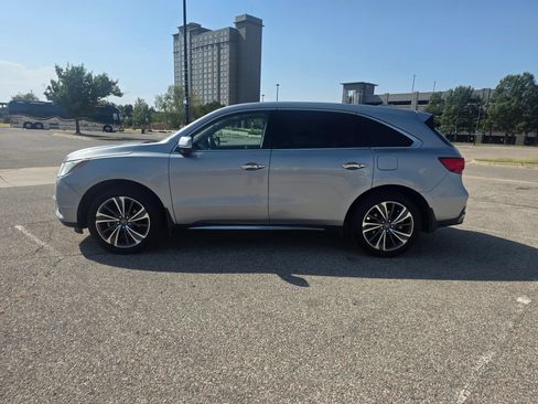 Used 2019 Acura MDX w/ Technology Package FWD image 4