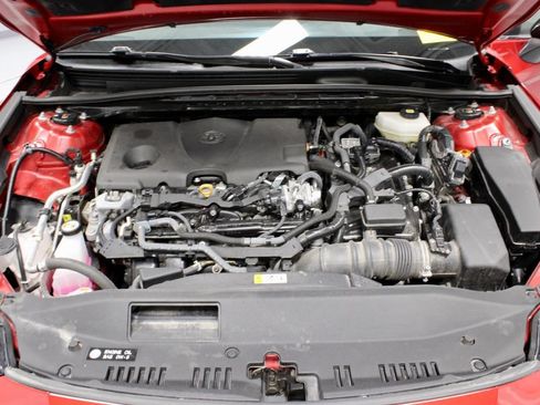 Used 2025 Toyota Camry XLE AWD/4WD image 17