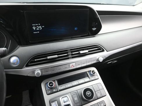 Used 2022 Hyundai Palisade SEL w/ Premium Package FWD image 22