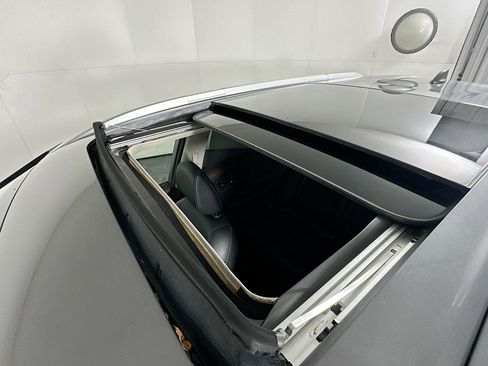 Used 2023 Nissan Rogue SL w/ SL Premium Package image 27