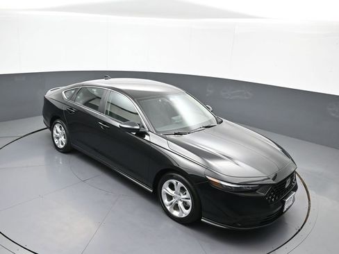 Certified 2024 Honda Accord LX image 34