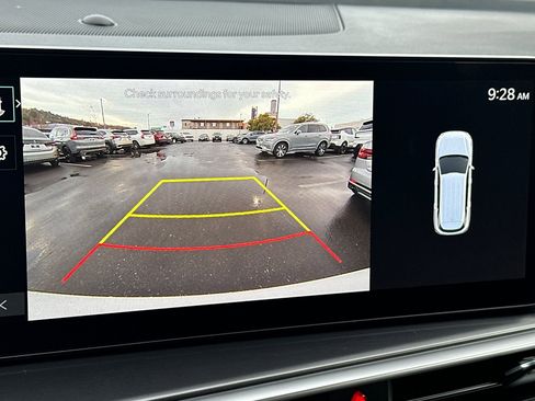 Used 2024 Kia Sorento S image 22