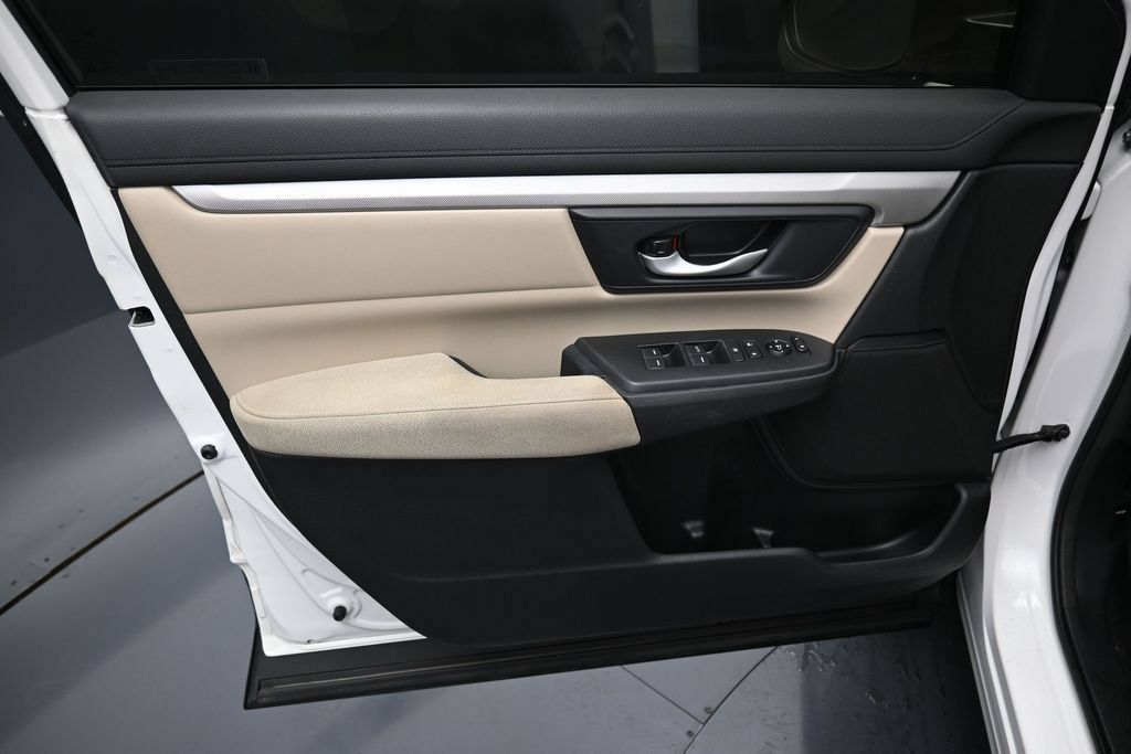 Used 2020 Honda CR-V LX image 10