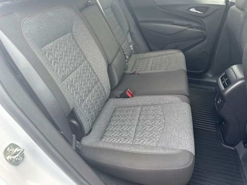 Used 2024 Chevrolet Equinox LT FWD image 22