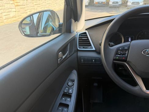 Used 2016 Hyundai Tucson SE w/ Option Group 02 AWD/4WD image 18