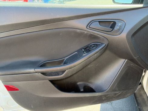 Used 2017 Ford Focus S FWD image 14