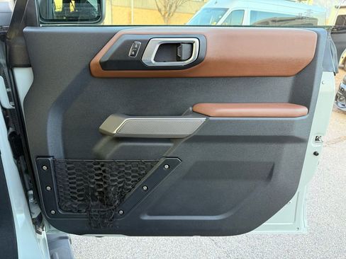 Used 2021 Ford Bronco Outer Banks image 15