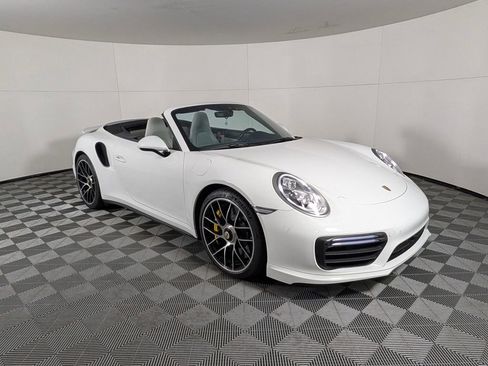 Certified 2019 Porsche 911 Turbo S image 9