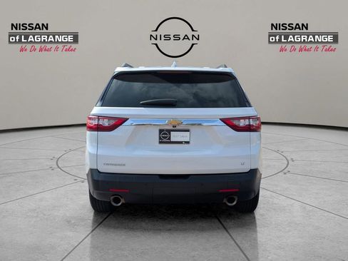 Used 2021 Chevrolet Traverse LT FWD image 6