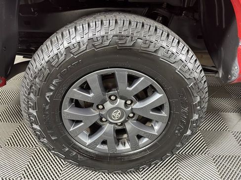 Used 2023 Toyota Tacoma SR5 image 12