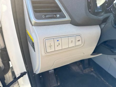Used 2018 Hyundai Tucson Value FWD image 11