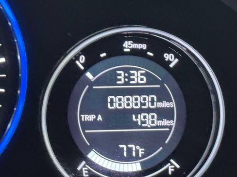 Used 2016 Honda HR-V EX image 17