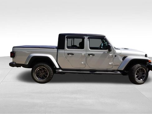 Used 2022 Jeep Gladiator Overland w/ Popular Equipment Package AWD/4WD image 3