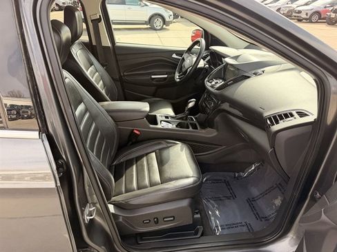 Certified 2019 Ford Escape Titanium w/ U9j03 - Titanium Tow Package AWD/4WD image 3
