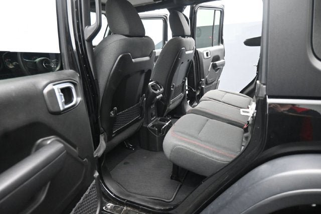 Used 2024 Jeep Wrangler Unlimited Rubicon AWD/4WD image 19