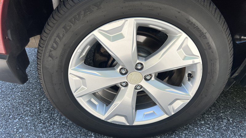 Used 2015 Subaru Forester 2.5i Limited AWD/4WD image 16