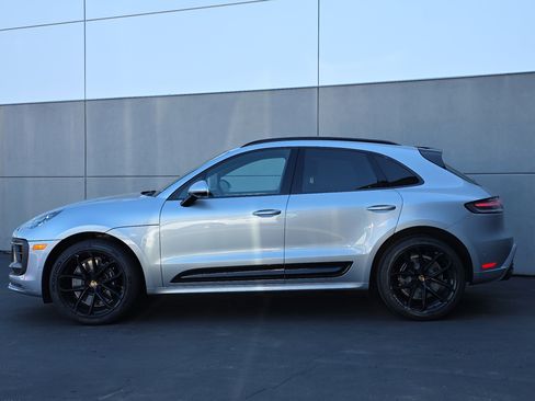 Used 2025 Porsche Macan GTS image 2