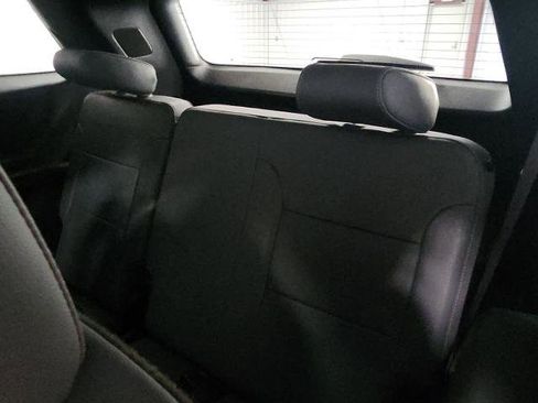 Used 2021 Chevrolet Traverse Premier FWD image 33