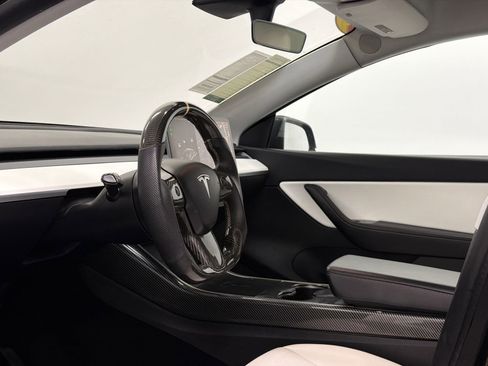 Used 2020 Tesla Model Y Long Range AWD/4WD image 14