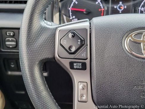 Used 2020 Toyota 4Runner SR5 image 15