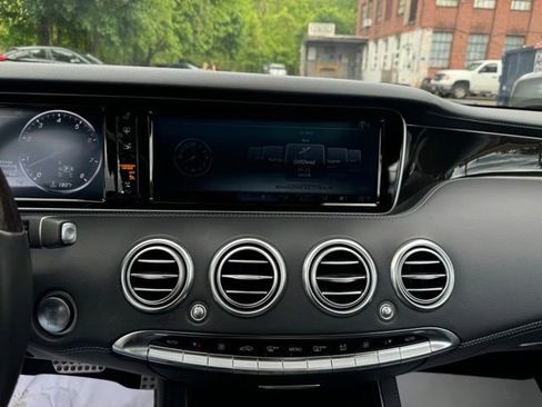 Used 2015 Mercedes-Benz S 550 4MATIC Coupe image 30