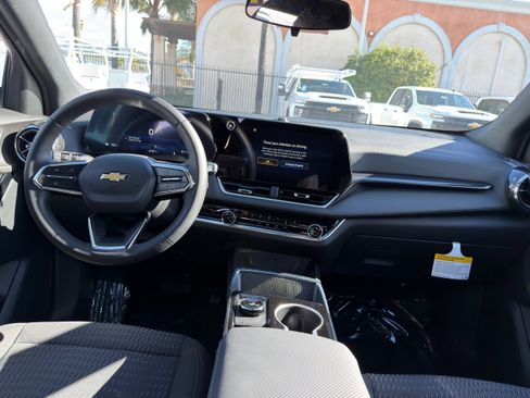 New 2026 Chevrolet Equinox LT w/ LPO, Floor Liner Package image 20