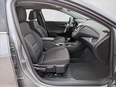 Used 2025 Chevrolet Malibu LT FWD image 20