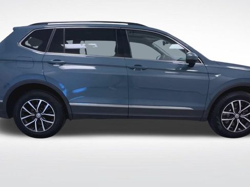 Used 2021 Volkswagen Tiguan SE AWD/4WD image 9