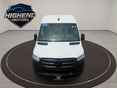 Used 2021 Mercedes-Benz Sprinter 2500 w/ Driver Convenience Package image 9