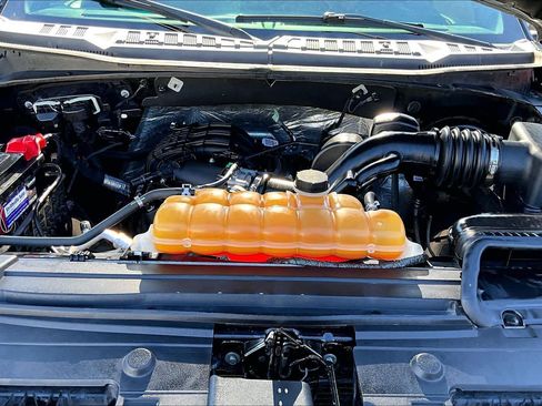 Used 2016 Ford F150 XLT RWD image 32