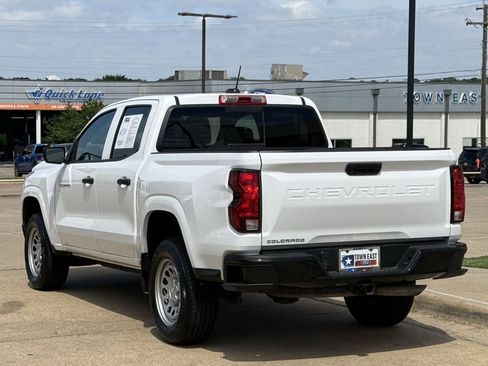 Used 2023 Chevrolet Colorado W/T w/ Advanced Trailering Package RWD image 5