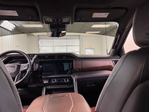 Used 2024 GMC Sierra 2500 Denali Ultimate AWD/4WD image 23