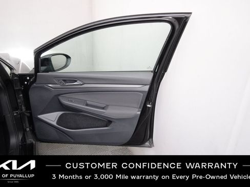 Used 2022 Volkswagen GTI SE FWD image 15