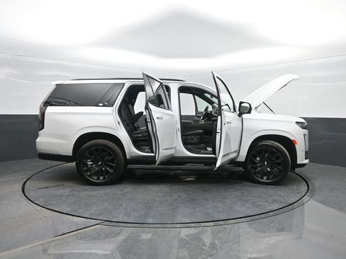 Used 2023 Cadillac Escalade Sport Platinum w/ LPO, ONYX Package image 54