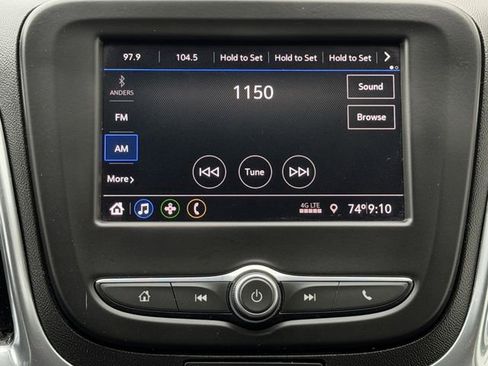 Used 2020 Chevrolet Equinox LT image 17