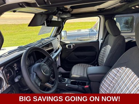New 2026 Jeep Gladiator Sport AWD/4WD image 22