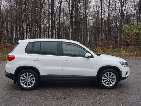 Used 2014 Volkswagen Tiguan SE AWD/4WD image 6