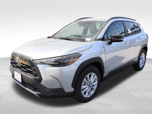 New 2026 Toyota Corolla Cross LE AWD/4WD image 8