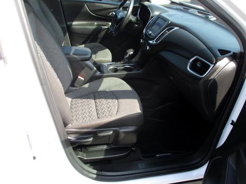 Used 2022 Chevrolet Equinox LT image 10