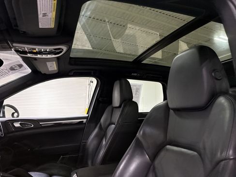 Used 2013 Porsche Cayenne S AWD/4WD image 20