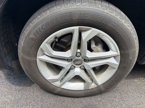 Used 2018 Audi Q5 2.0T Premium Plus w/ Premium Plus Package AWD/4WD image 10