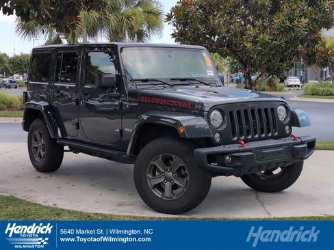 Used 2017 Jeep Wrangler Unlimited Rubicon AWD/4WD image 1