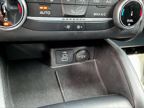 Certified 2025 Ford Escape Active FWD image 18