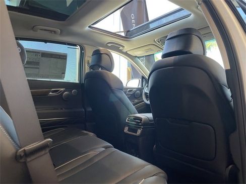 New 2025 Genesis GV80 3.5T Advanced image 13