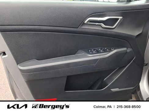 Certified 2023 Kia Sportage LX AWD/4WD image 15