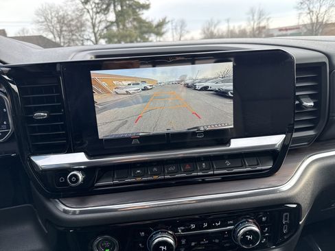 Used 2023 GMC Sierra 1500 SLT w/ SLT Premium Package image 19