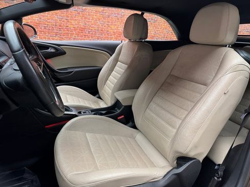 Used 2016 Buick Cascada Premium image 27