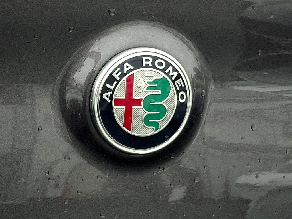 New 2026 Alfa Romeo Stelvio Sprint AWD/4WD image 16