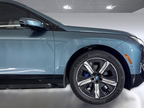 Certified 2024 BMW iX xDrive50 w/ Sport Package AWD/4WD image 36